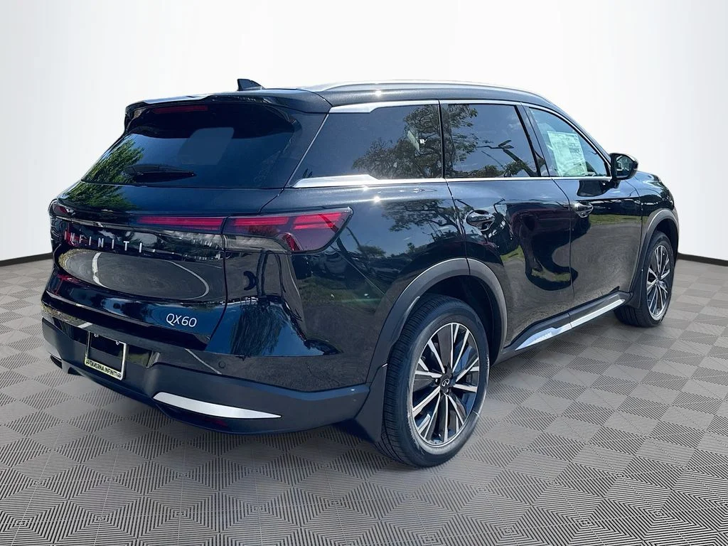 Used 2026 Black INFINITI LUXE image 6