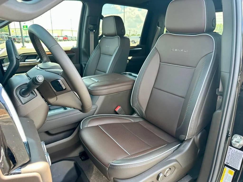 2026 GMC Sierra 3500HD Denali - Photo 16