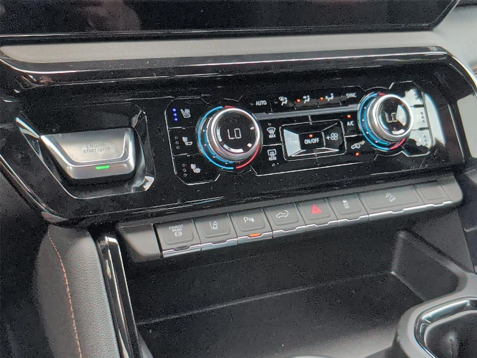 New 2026 Onyx Black GMC AT4 image 21