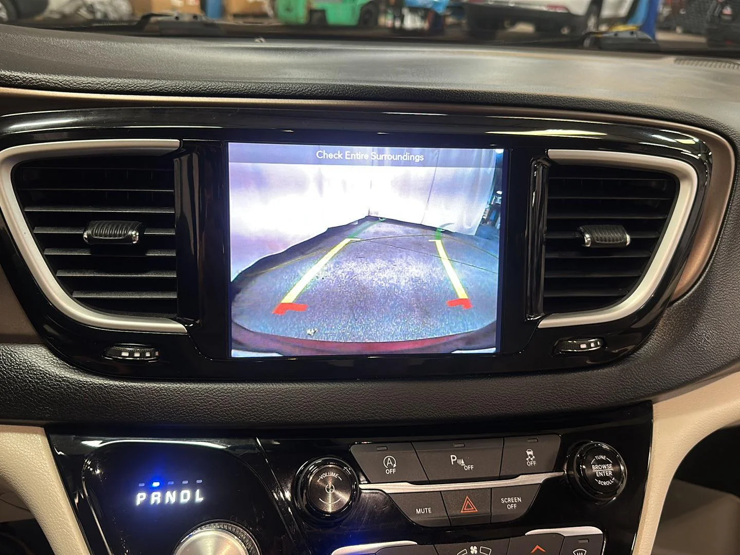 Used 2019 Velvet Red Pearlcoat Chrysler Touring L image 24