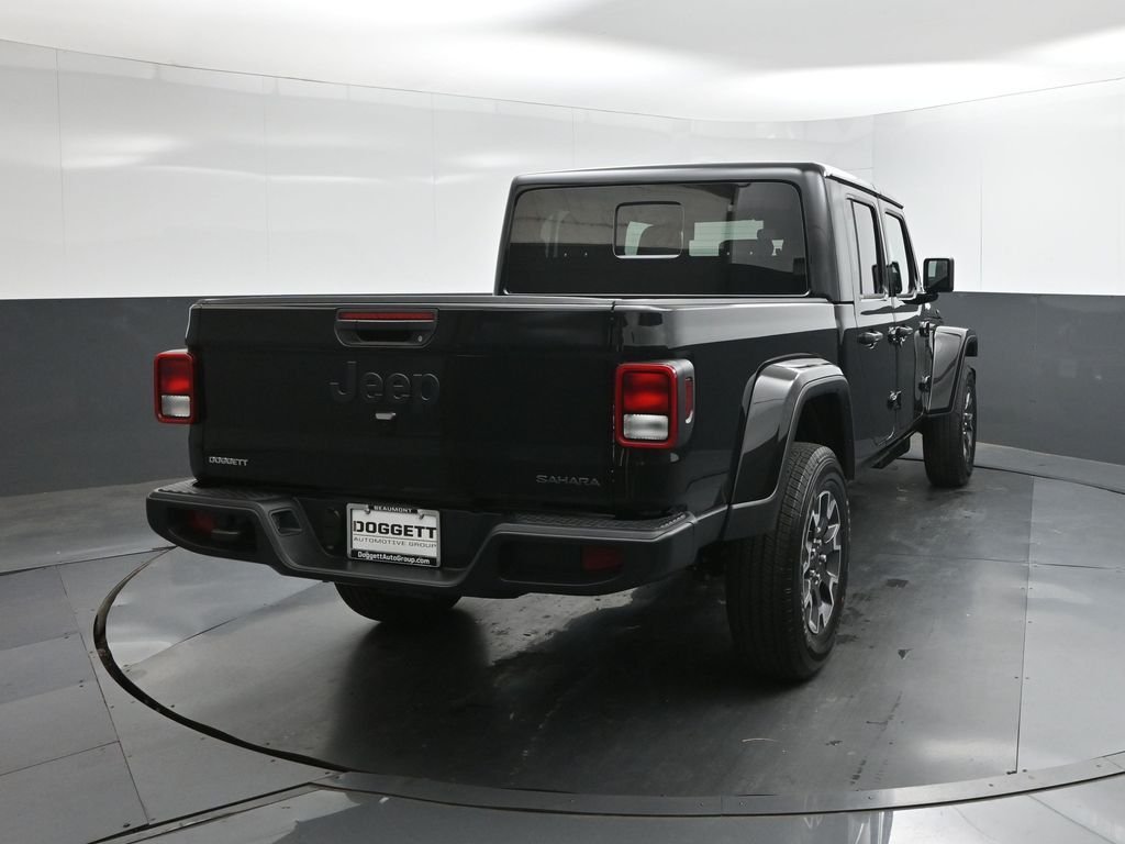 New 2026 Black Clearcoat Jeep Sahara image 8