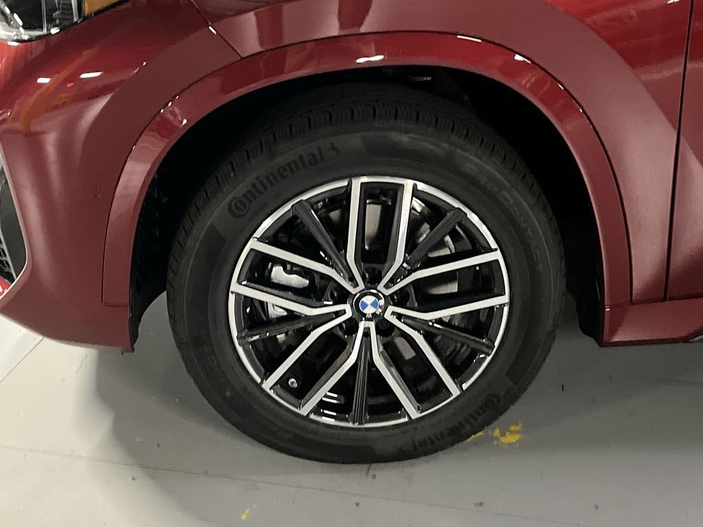 Used 2026 Red BMW xDrive28i image 10