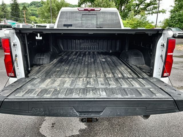 Used 2024 Beige Chevrolet High Country image 21