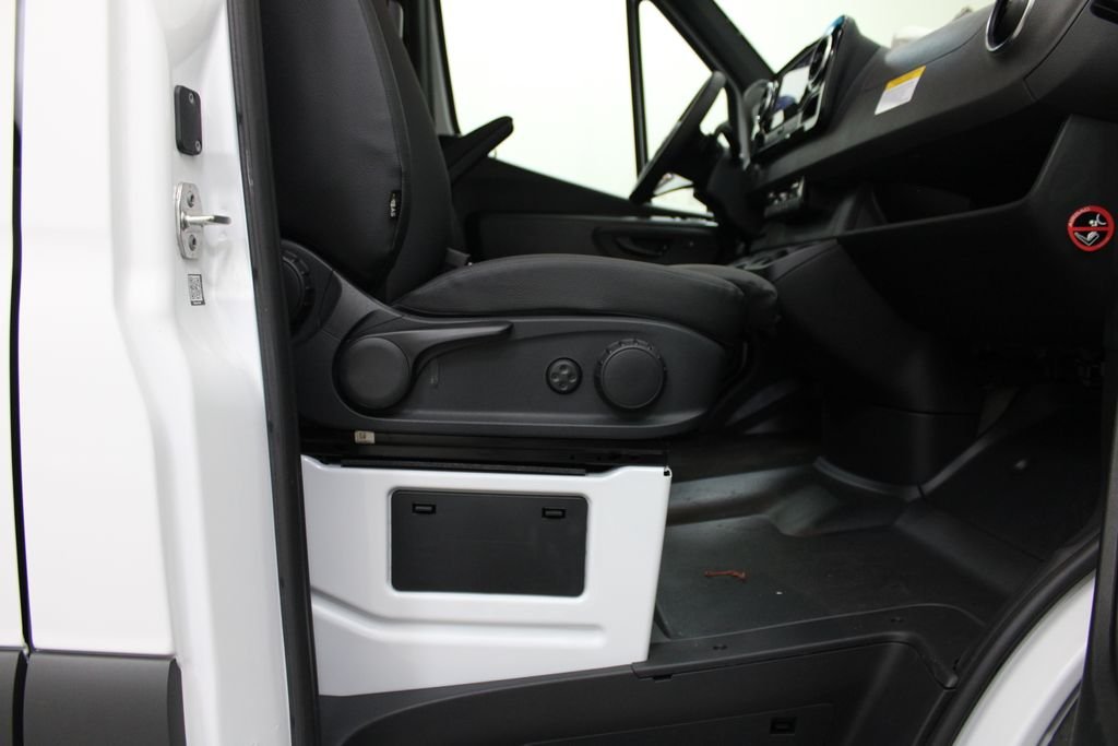 2025 Mercedes-Benz Sprinter Cargo Van Base - Photo 6