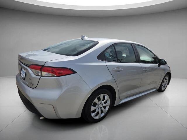 Used 2023 Classic Silver Metallic Toyota LE image 5
