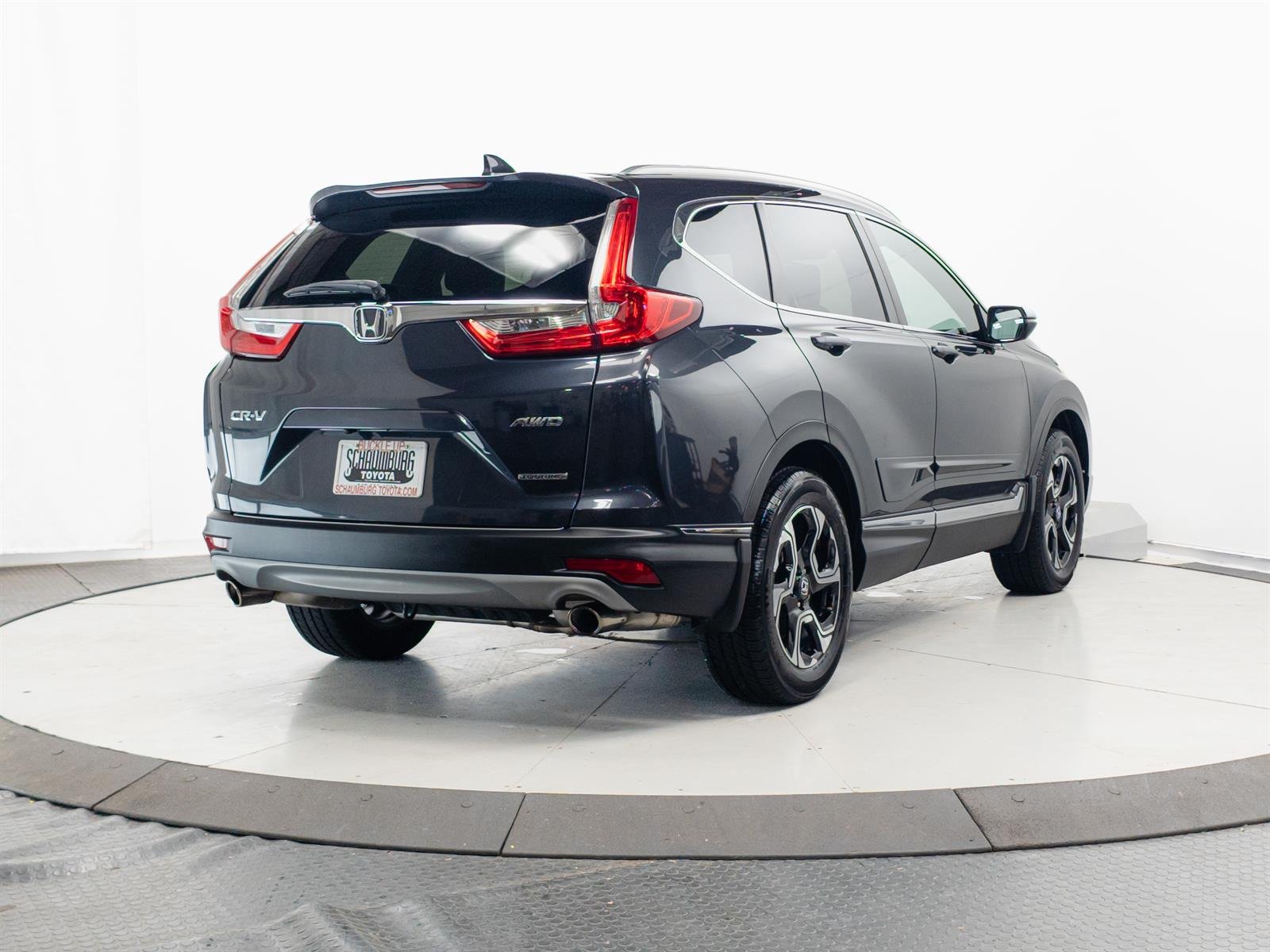 Used 2017 Gray Honda Touring image 12