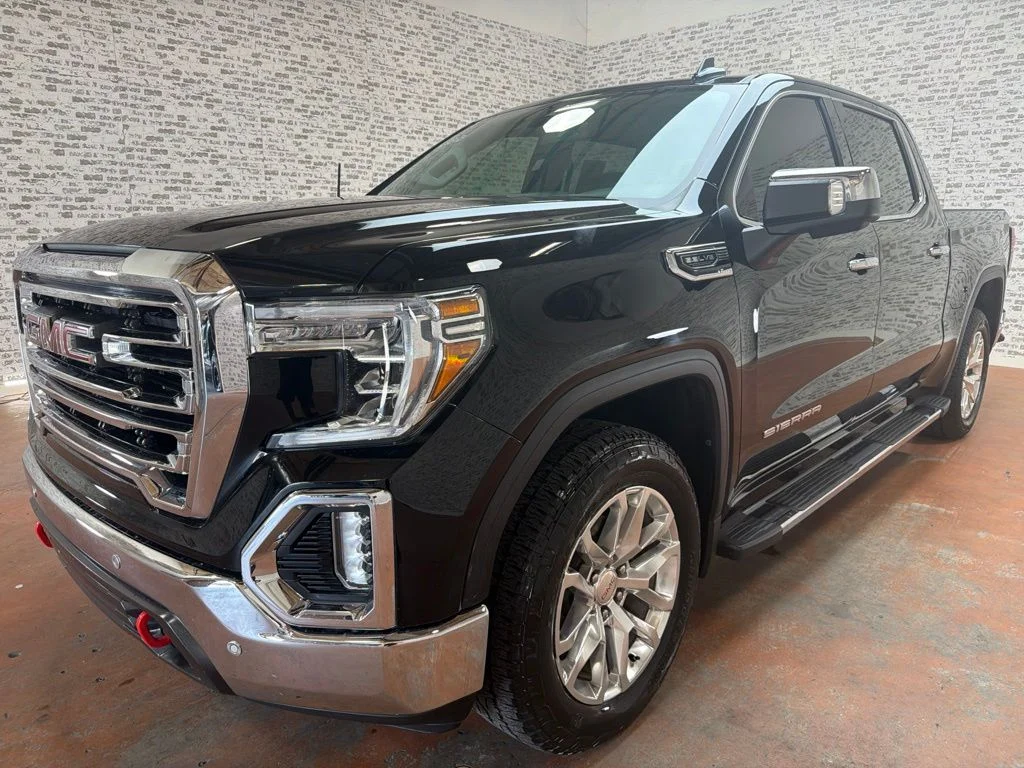 Used 2019 Onyx Black GMC SLT image 3