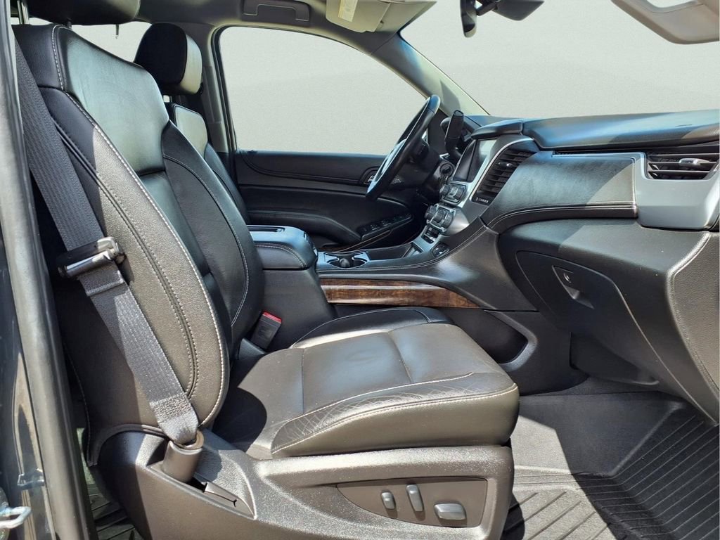Used 2019 SHADOW GRAY METALLIC Chevrolet LT image 15