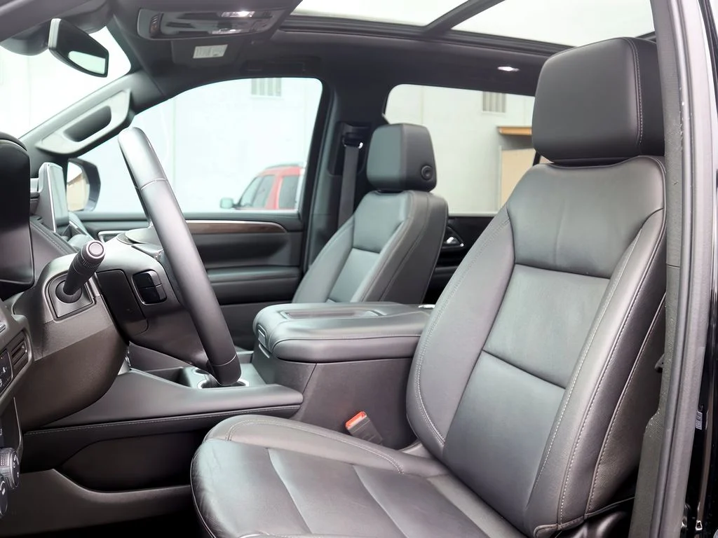 2023 Chevrolet Suburban Z71 - Photo 13
