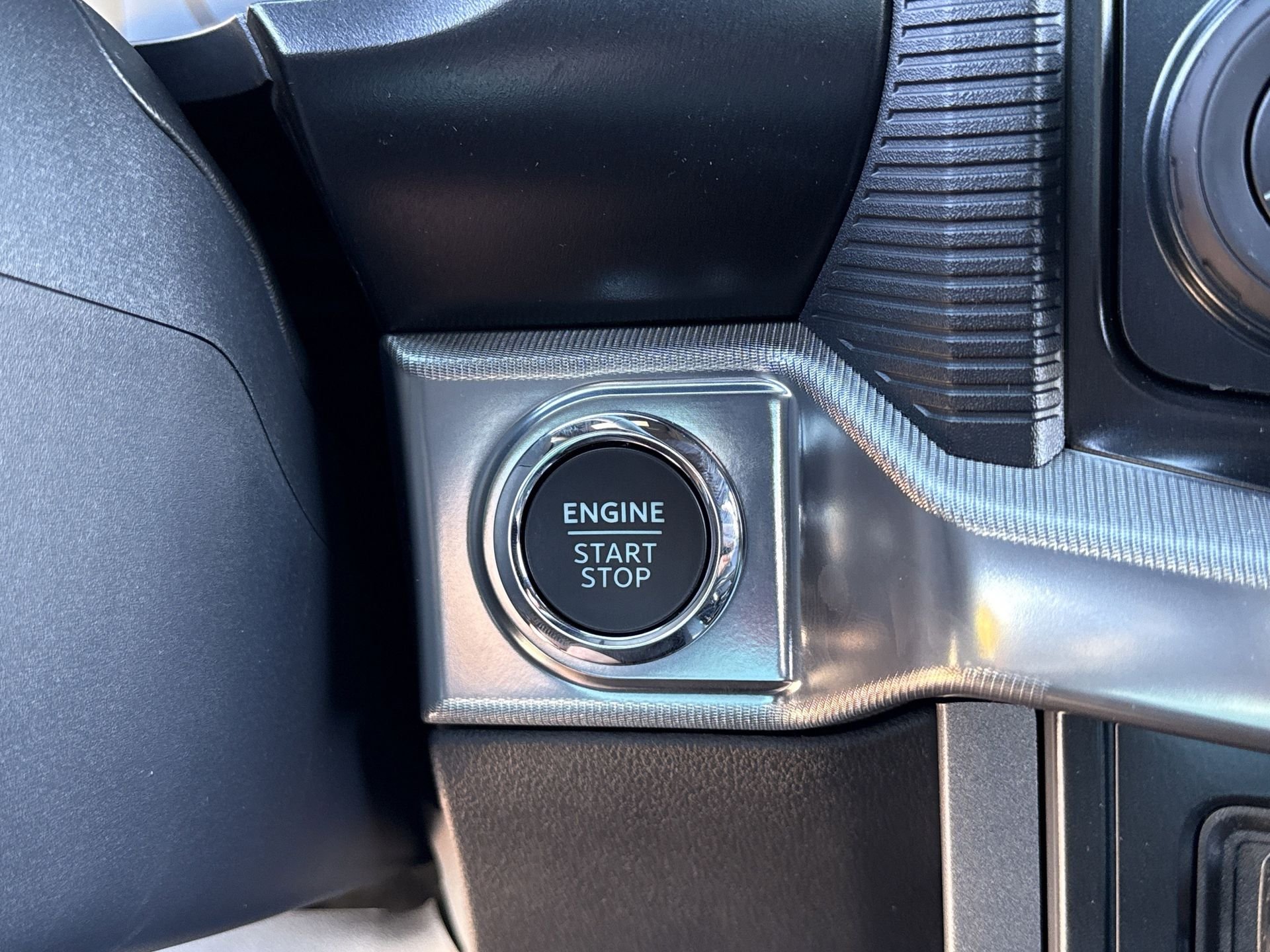 2025 Ford F-150 Lariat - Photo 6