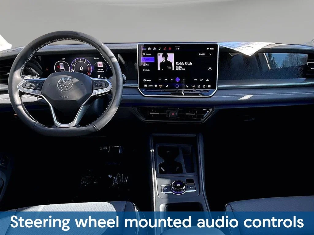 New 2026 Silver Volkswagen 2.0T SE image 6