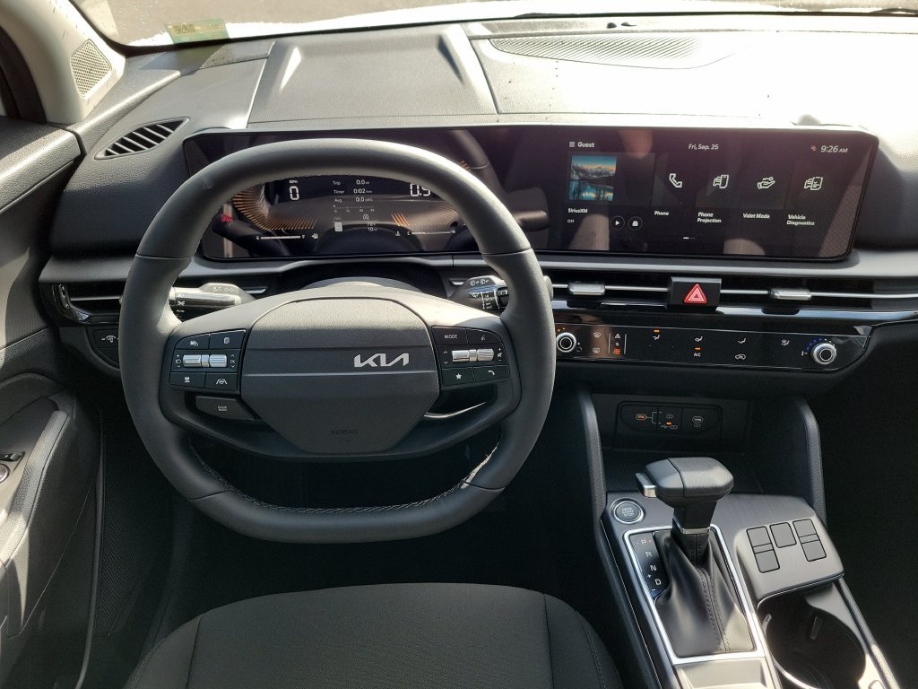 New 2027 Glacial White Pearl Kia LX image 18