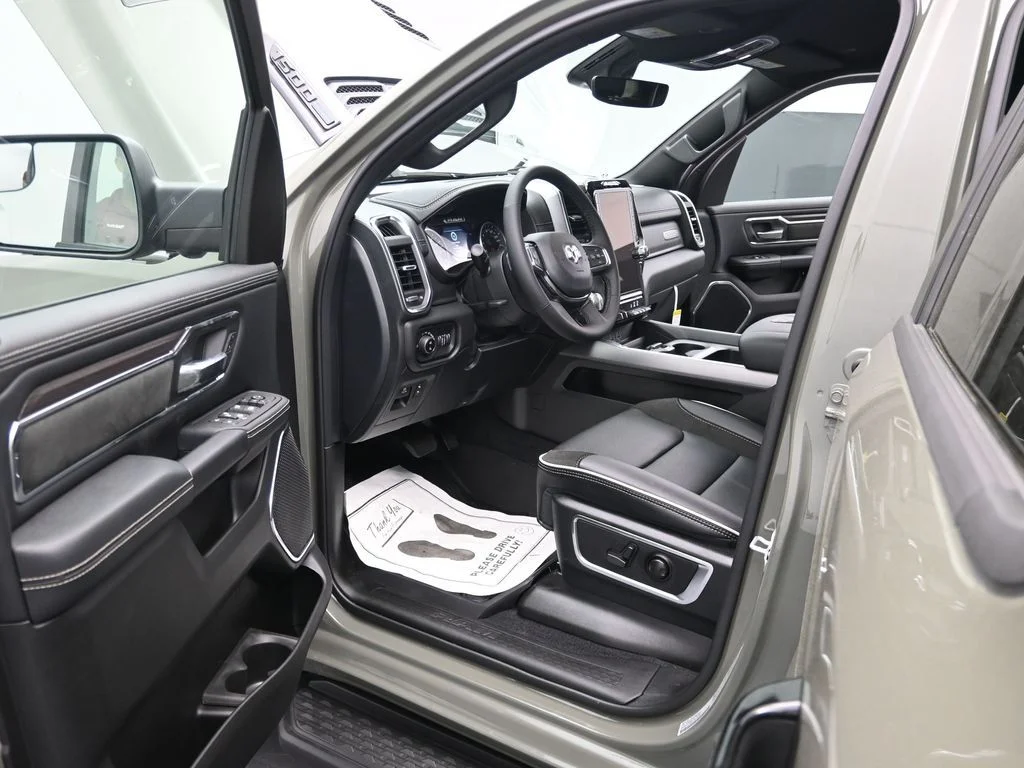 New 2026 Canyon Lake Exterior Paint RAM Laramie image 16