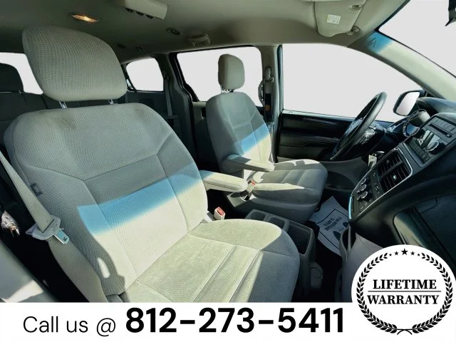 Used 2016 Silver Dodge SE image 26