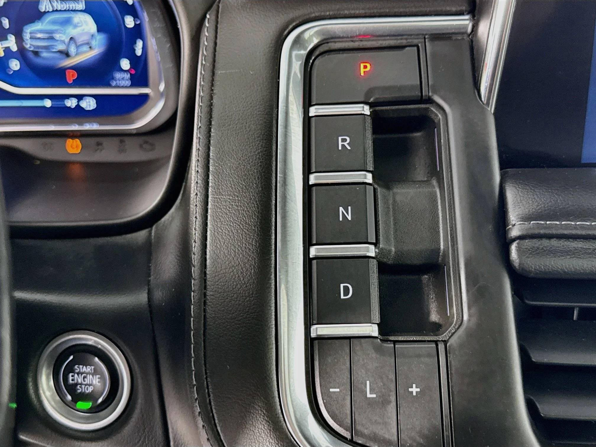 Used 2022 BLACK Chevrolet LT image 19