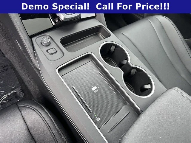 Used 2026 Majestic Black Pearl Acura SH-AWD image 25