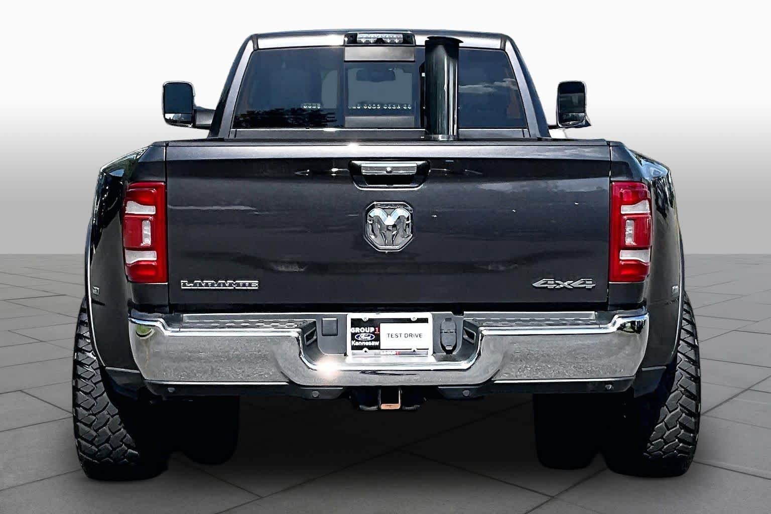 Used 2021 Granite Crystal Metallic Clearcoat Ram Laramie image 5