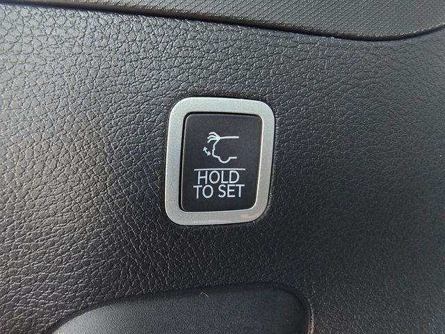 New 2026 Bright White Clearcoat Jeep Limited Reserve image 32