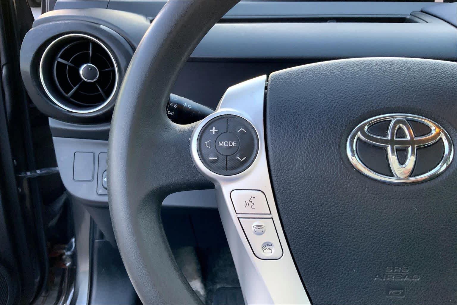 Used 2015 Magnetic Gray Metallic Toyota Three image 19