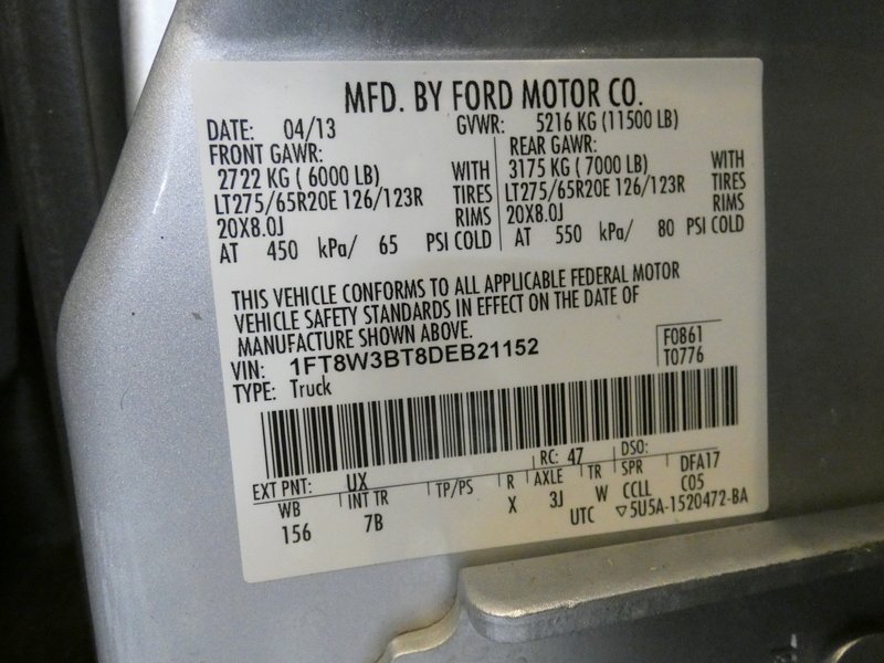 Used 2013 INGOT SILVER META Ford Crew Cab Platinum SRW image 29