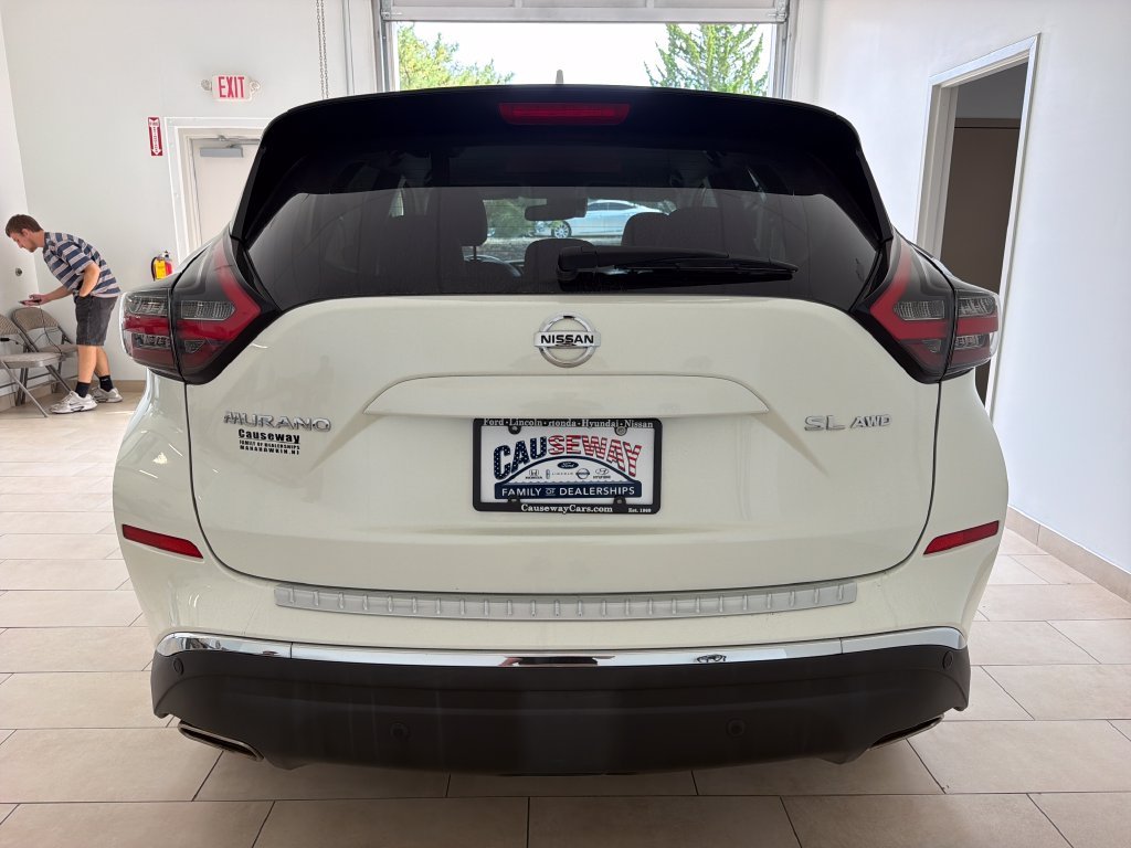 Used 2021 White Nissan SL image 6