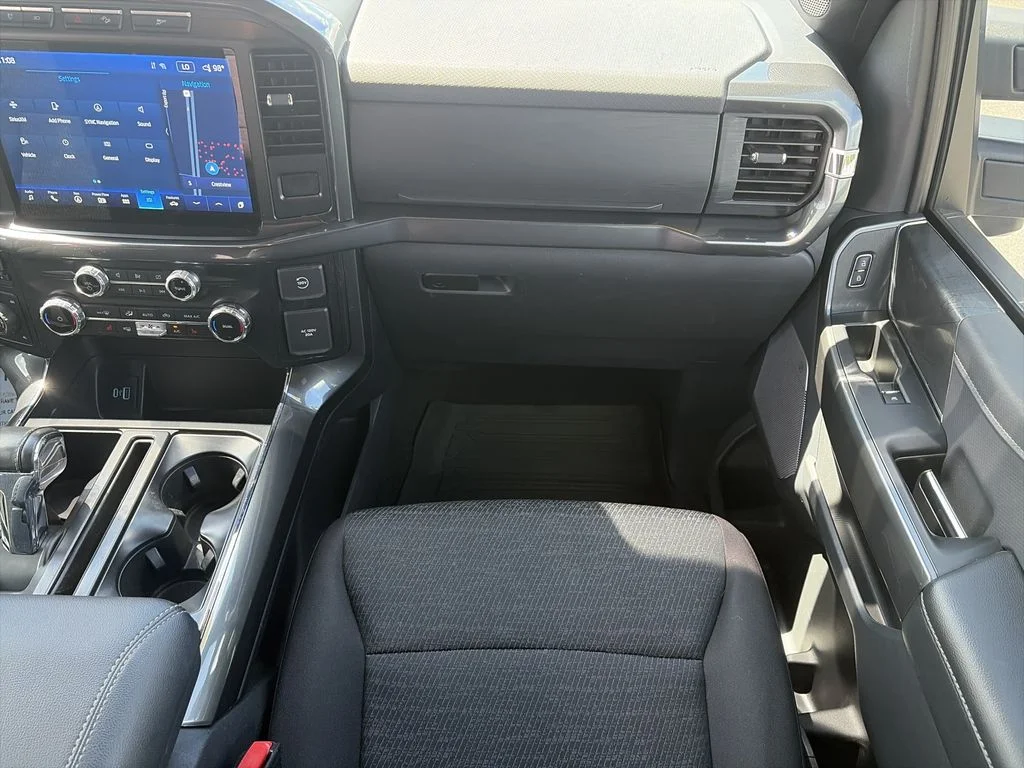 Used 2023 Silver Ford XLT image 17