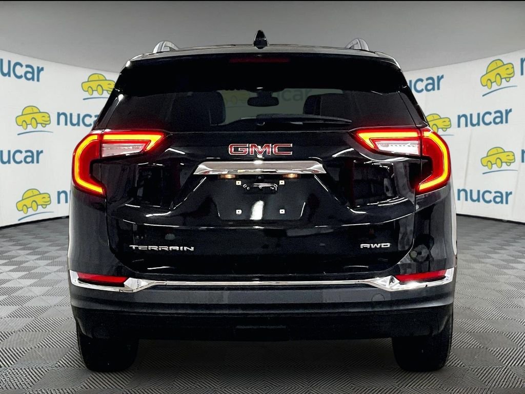 Used 2024 Black GMC SLT image 5