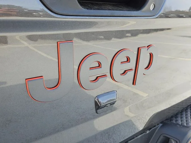 New 2026 Granite Crystal Metallic Clearcoat Jeep Mojave image 26
