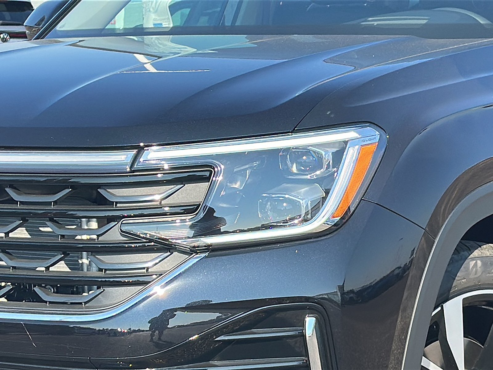 2026 Volkswagen Atlas SEL Premium R-Line photo 4