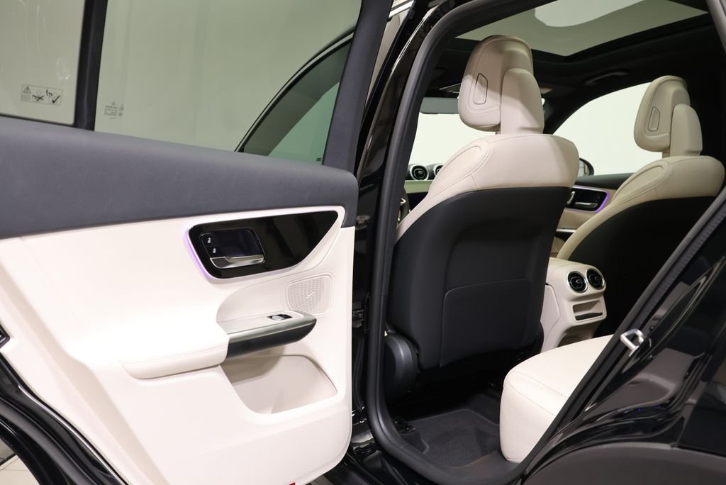 New 2026 Black Mercedes-Benz GLC 300 image 40