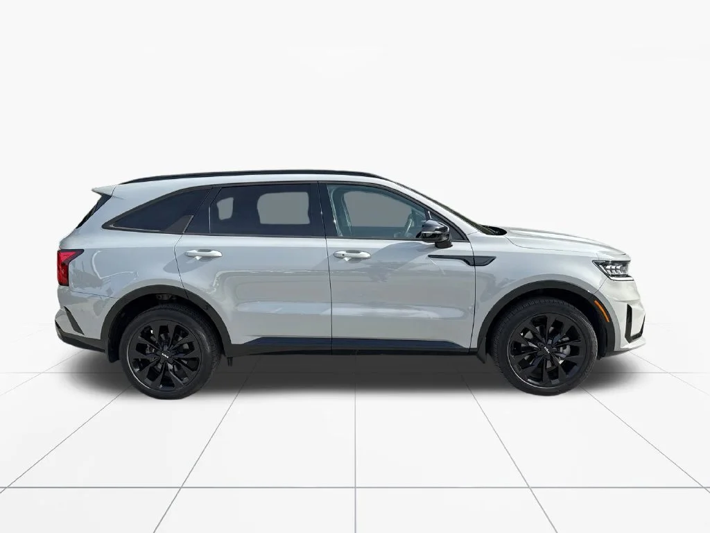 Used 2023 Gray Kia SX image 9