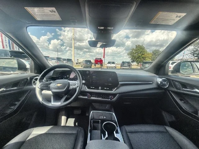 2025 Chevrolet Equinox LT - Photo 19