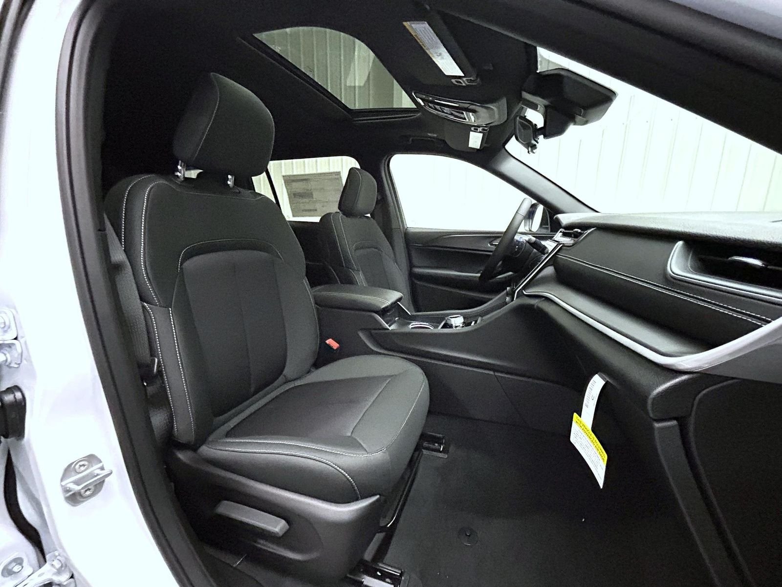 New 2026 Bright White Clearcoat Jeep Laredo X image 15