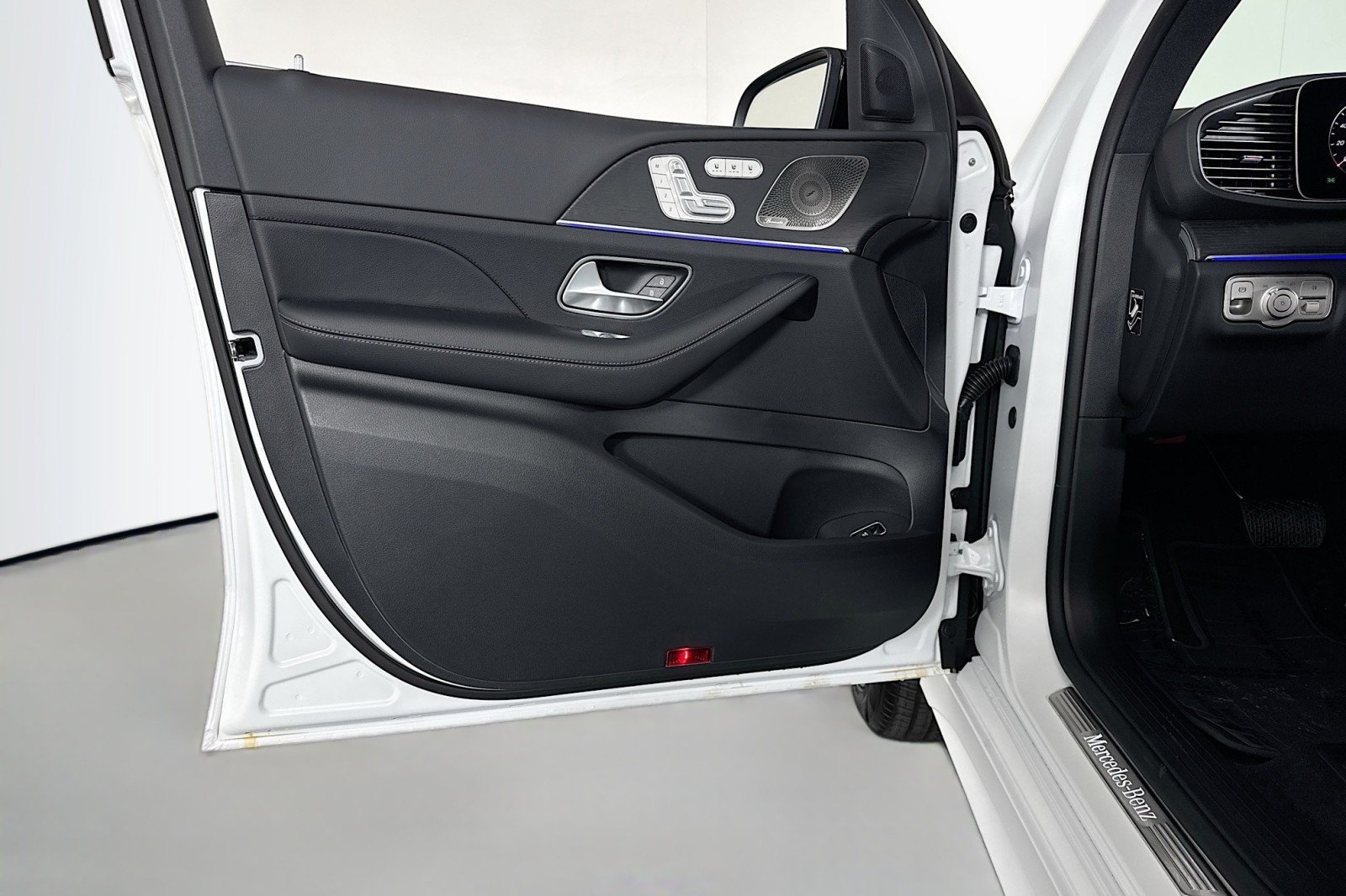 New 2026 MOONLIGHT WHITE MAGN Mercedes-Benz GLE 350 4MATIC® SUV image 20