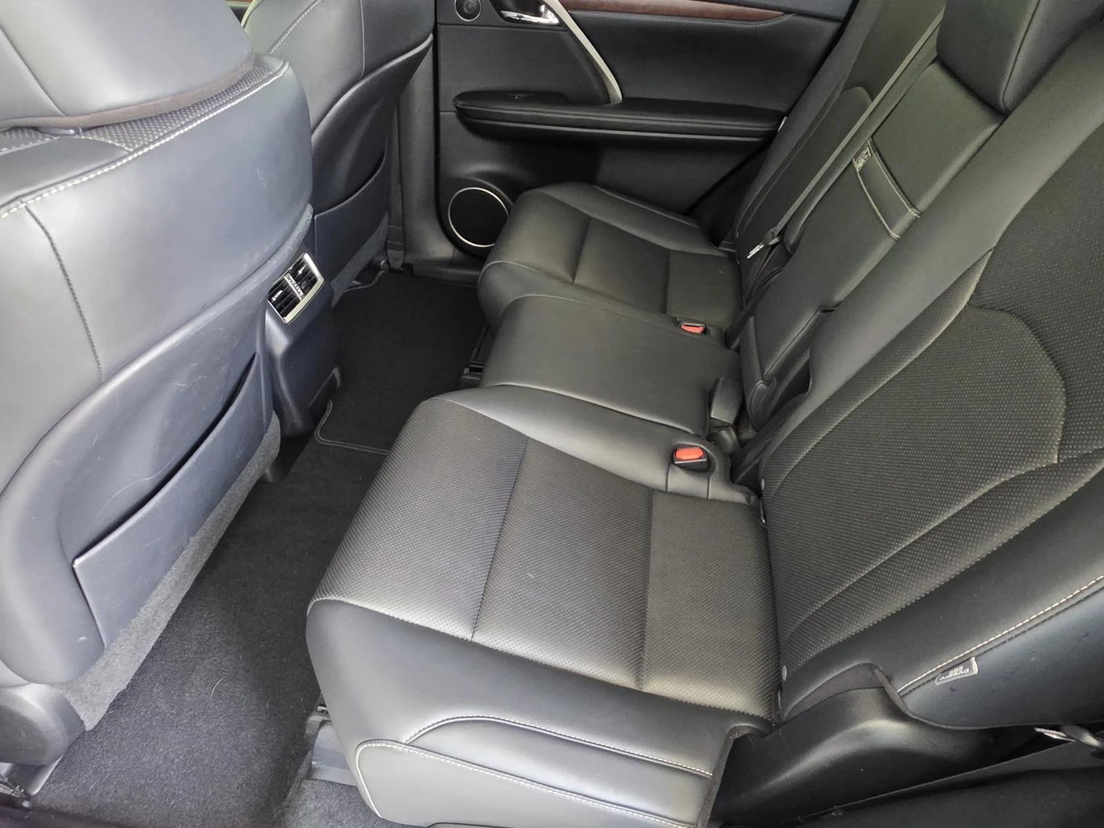 Used 2020 White Pearl Lexus 350L image 9