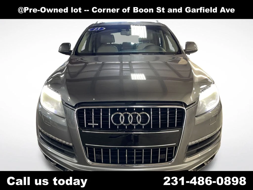 Used 2013  Audi  image 8