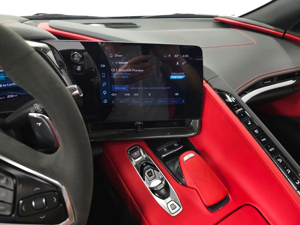 Used 2025 Black Chevrolet Z06 image 33