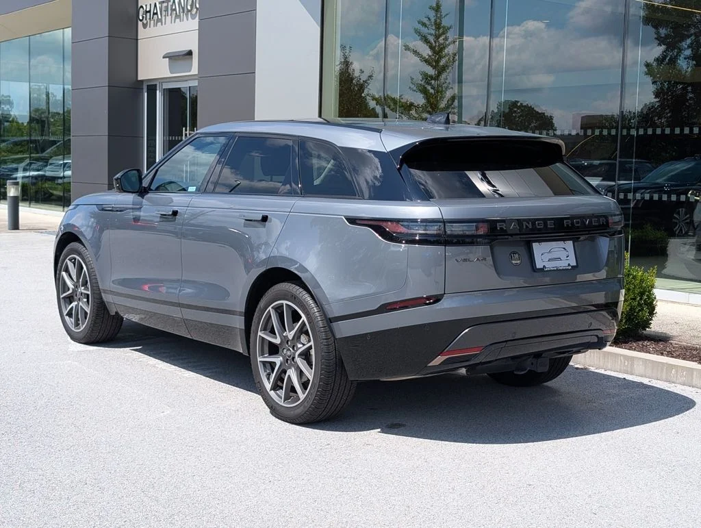 Certified Used 2025 Gray Land Rover Dynamic SE image 3