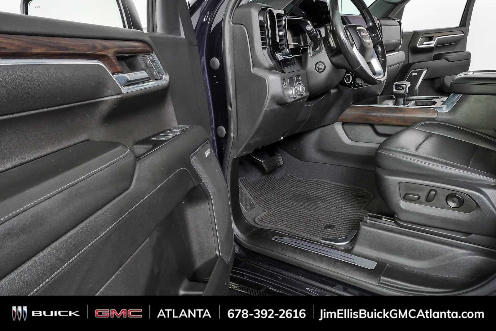Used 2022 Titanium Rush Metallic GMC SLT image 8