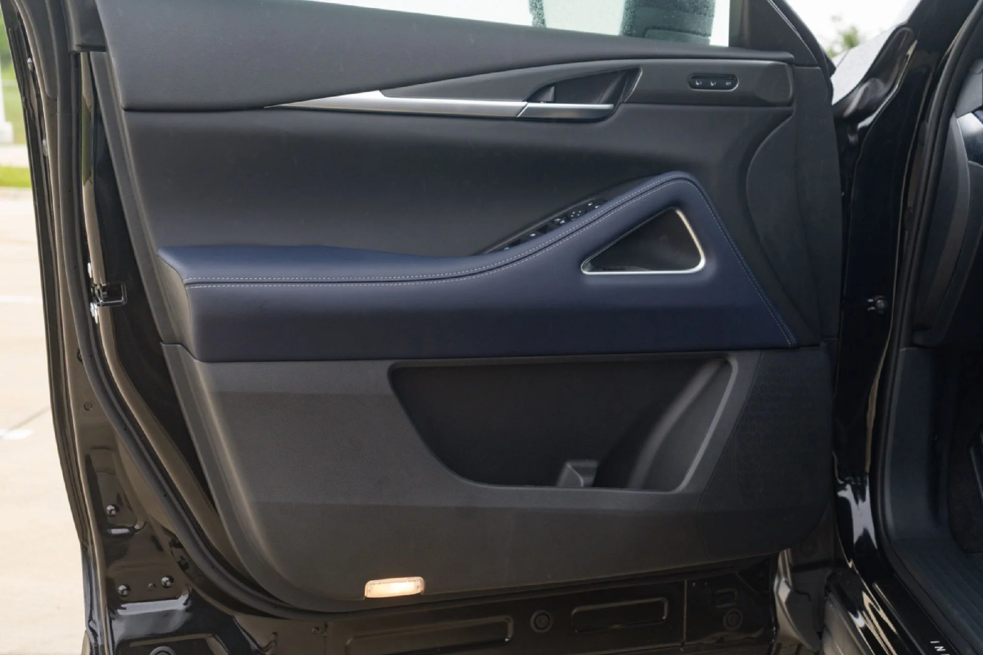 New 2027 MINERAL BLACK INFINITI Sport AWD image 19