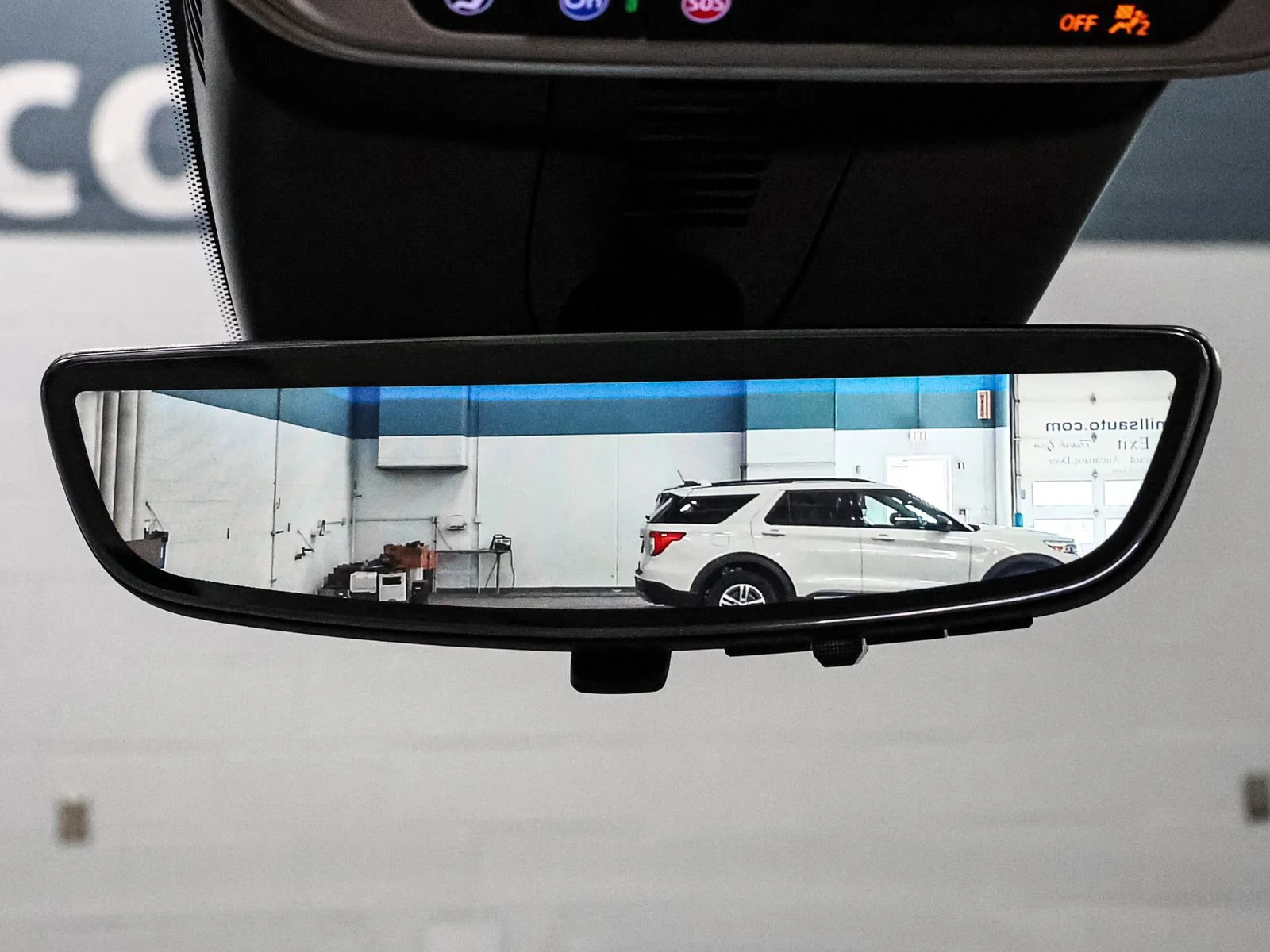2026 GMC Acadia Denali - Photo 34