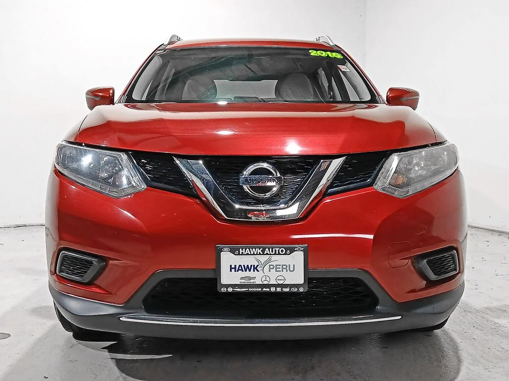 Used 2016 Red Nissan SV image 2