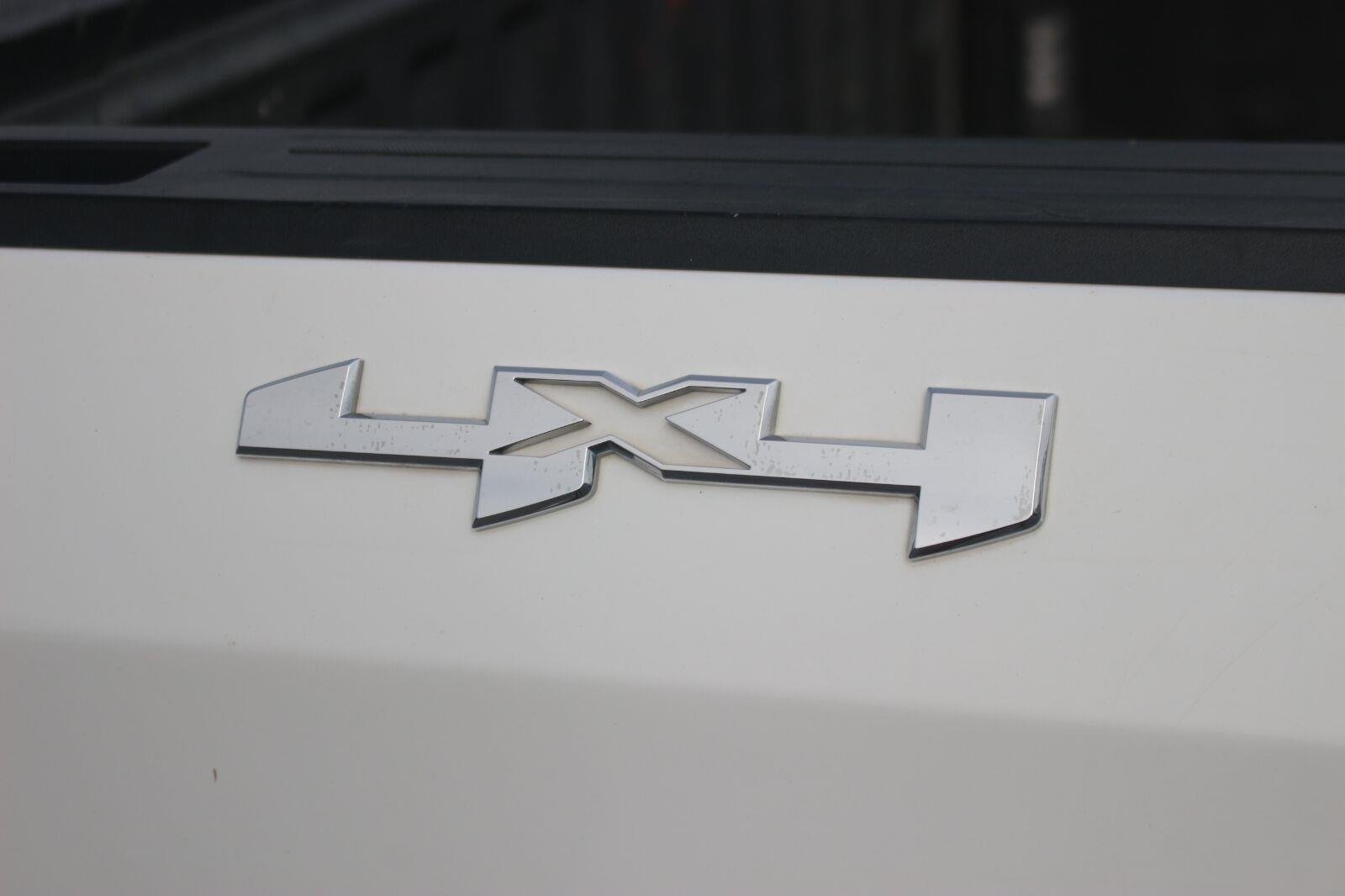 Used 2020 SUMMIT WHITE GMC 4WD Double Cab 147" image 10