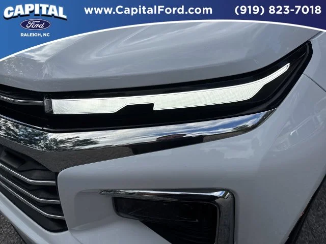 Used 2026 White Chevrolet LT image 11