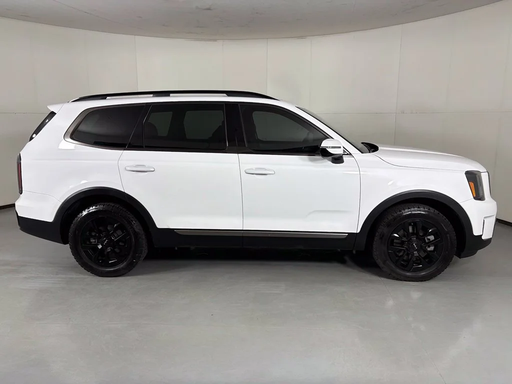 Used 2023 White Kia SX-Prestige X-Pro image 9
