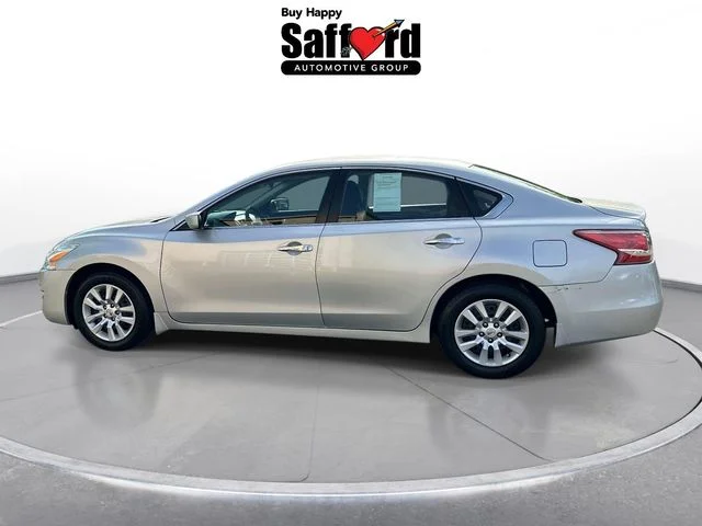 Used 2013 Silver Nissan 2.5 S image 4