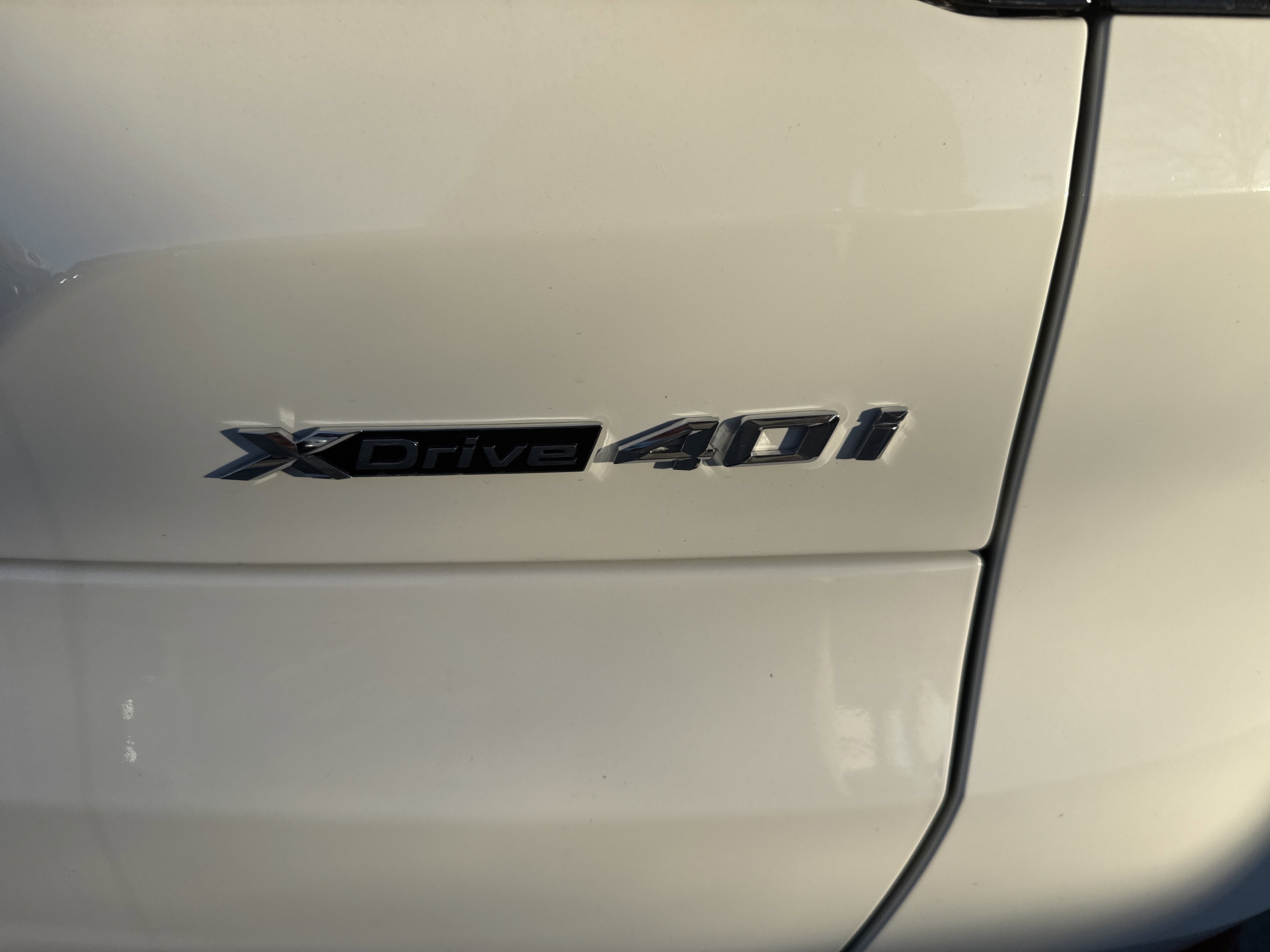 New 2026 0300 Alpine White BMW xDrive40i image 7