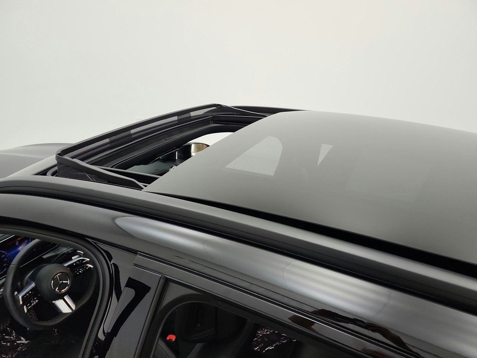 Used 2023 Black Mercedes-Benz GLC 300 SUV image 11