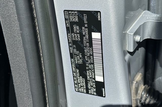 Used 2023 Silver Volvo B5 Plus Dark Theme image 28