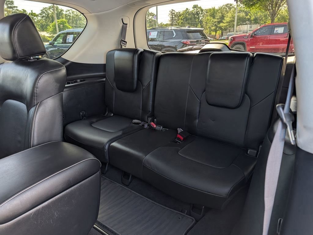 Used 2019 Moonstone White INFINITI LUXE image 18